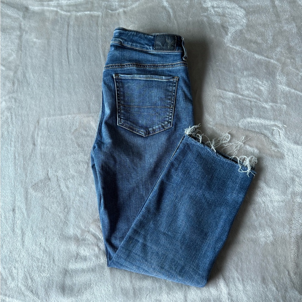 American Eagle Outfitters Blue Cropped Ankle Jeans